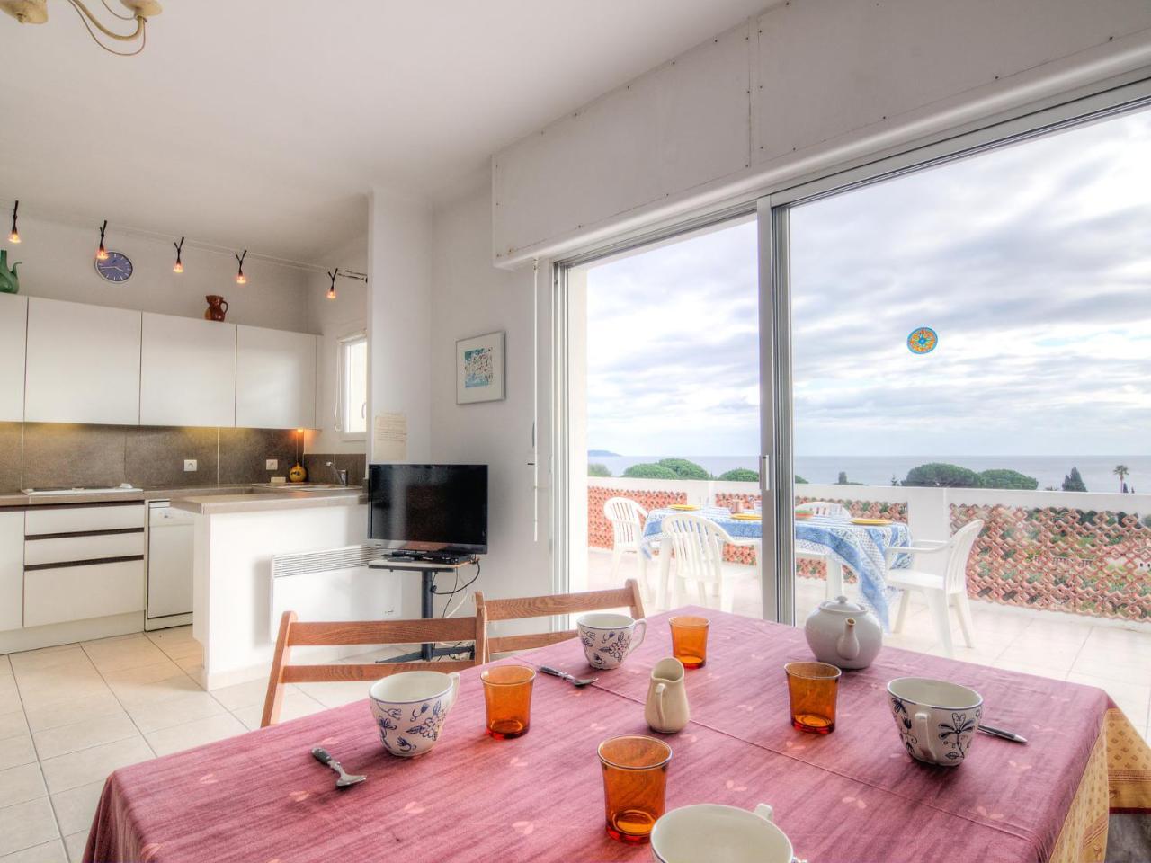Apartment Riva Bella-3 By Interhome Cavalaire-sur-Mer Eksteriør billede